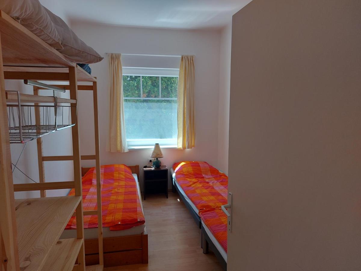 Hostel Zamárdi Esterno foto
